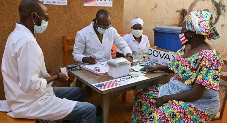 Covid-19 : l’OMS mise sur un nouvel élan pour intensifier la vaccination en Afrique